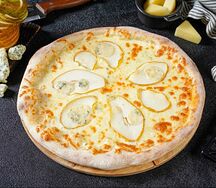 Пицца с грушей и горгонзолой Халяль