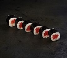 Ролл с тунцом