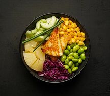 Боул с сыром халуми