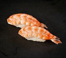 Суши с тигровой креветкой