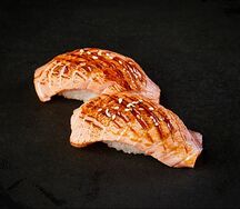 Суши Лосось-медиум