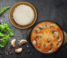 Том Ям  с курицей 