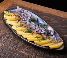 Сельдь с картофелем