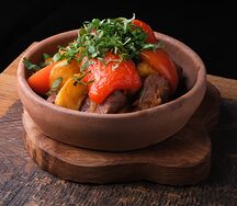 Оджахури со свининой и картошкой