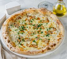 Белые грибы с трюфелем и сыром тартуфетто 