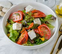 Печеный перец, фермерская брынза, оливки