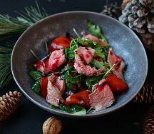 Салат с ростбифом и печеными перцами