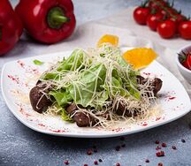 Салат Теплый с куриной печенью