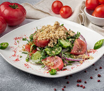 Салат по-грузински с грецкими орехами