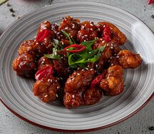 Хрустящая курочка в остро-сладком соусе