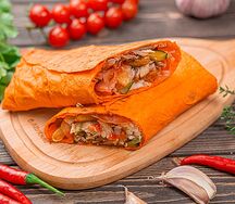 Шаурма из курицы в сырном лаваше
