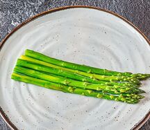 Спаржа на гриле