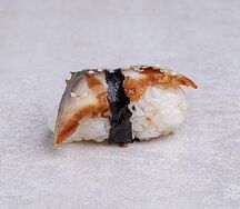 Суши с угрем