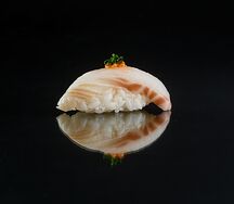 Суши с окунем