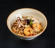 Жареный рис с морепродуктами