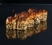 Запеченный ролл с угрем