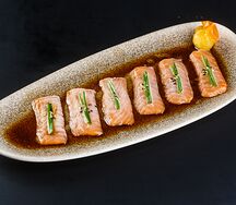 Теплое сашими из лосося