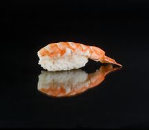 Суши с креветкой