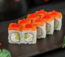 Ролл Калифорния спайси с тигровыми креветками