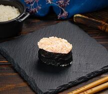 Гункан с креветкой