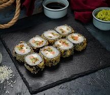 Горячий ролл Hatimaki с копченым лососем