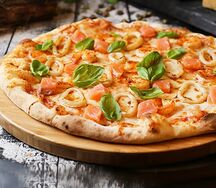 Пицца с морепродуктами 