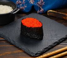 Гункан с тобико