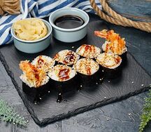 Тануки big ролл с тигровой креветкой