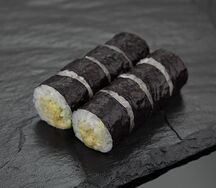 Ролл с авокадо