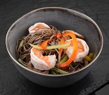 Гречневая лапша с креветками