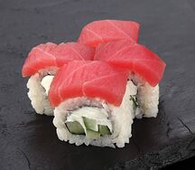 Филадельфия с тунцом (1/2 порции)