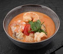 Том ям с креветками