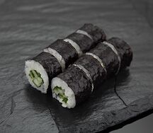 Ролл с огурцом