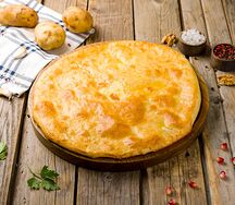 Осетинский пирог с картофелем и сыром