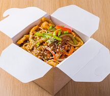 С курицей и соусом Пад Тай