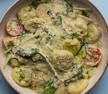 Ньокки с курицей и вешенкой