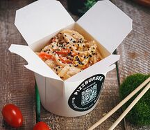 Удон с курицей в чесночном соусе