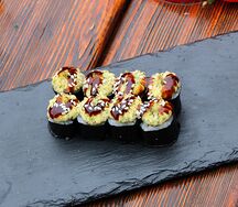 Запеченный с креветкой
