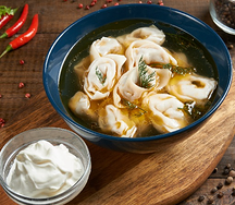 Пельмени с бульоном