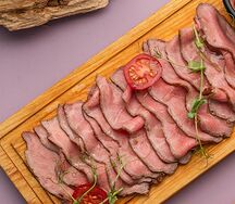 Ростбиф с соусом маринара