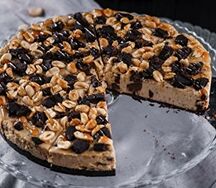 Чизкейк карамельный с арахисом