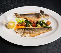 Филе сибаса с травами