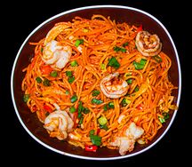 Хот гарлик праунс чоу мейн