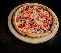Пицца с маслинами