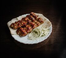 Люля-кебаб из баранины с картофелем на углях