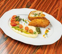 Куриный рулет с сыром чеддер