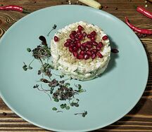 Салат Гранатовый браслет с курицей