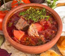 Борщ с гренками