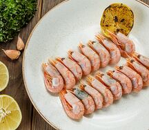 Тигровые креветки, жаренные с чесноком