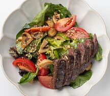 Салат с телятиной и свежими овощами